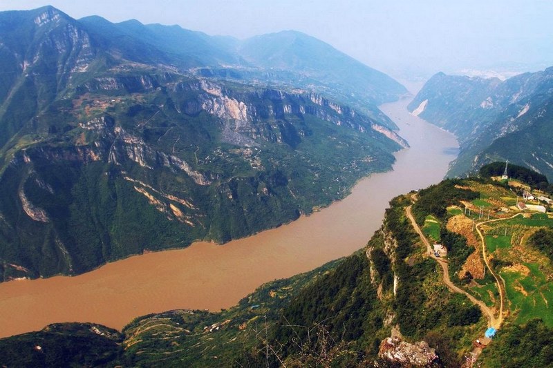 Янцзы - одна из самых больших рек Китая